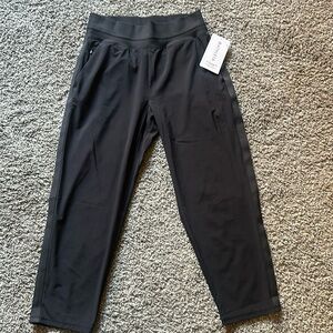 🎄NWT🎄 Athleta Nolita Slim Tapered Crop Pant